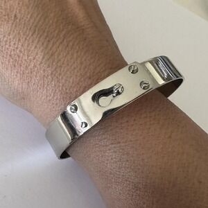 BCBGMAXAZRIA Silver Tone Hook Bangle Bracelet Womens 7.5 Inch Cuff Statement